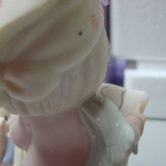 Precious Moments Map A Route Toward Loving Caring, Sharing 2005 Membership C0025 - Picture 10 of 16